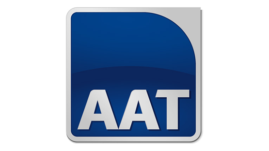Logo von AAT in Blau und Weiß, rechteckige Form mit abgerundeter Ecke.